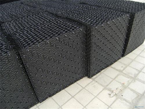 閉式冷卻塔填料有必要定期清洗和更換嗎？