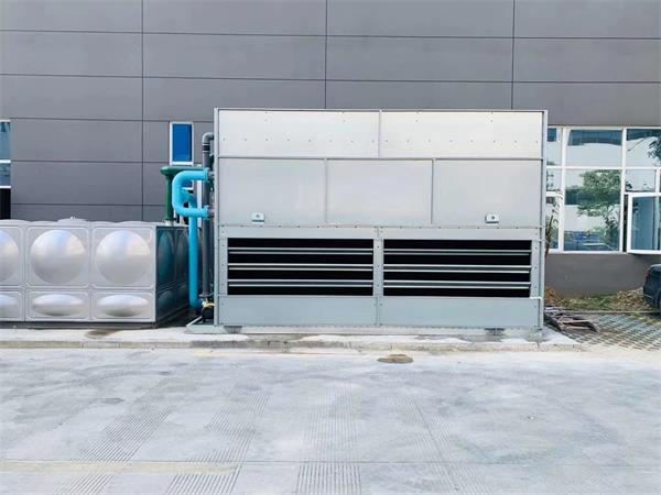 使用閉式冷卻塔比開式冷卻塔更節(jié)能和節(jié)省費(fèi)用嗎？